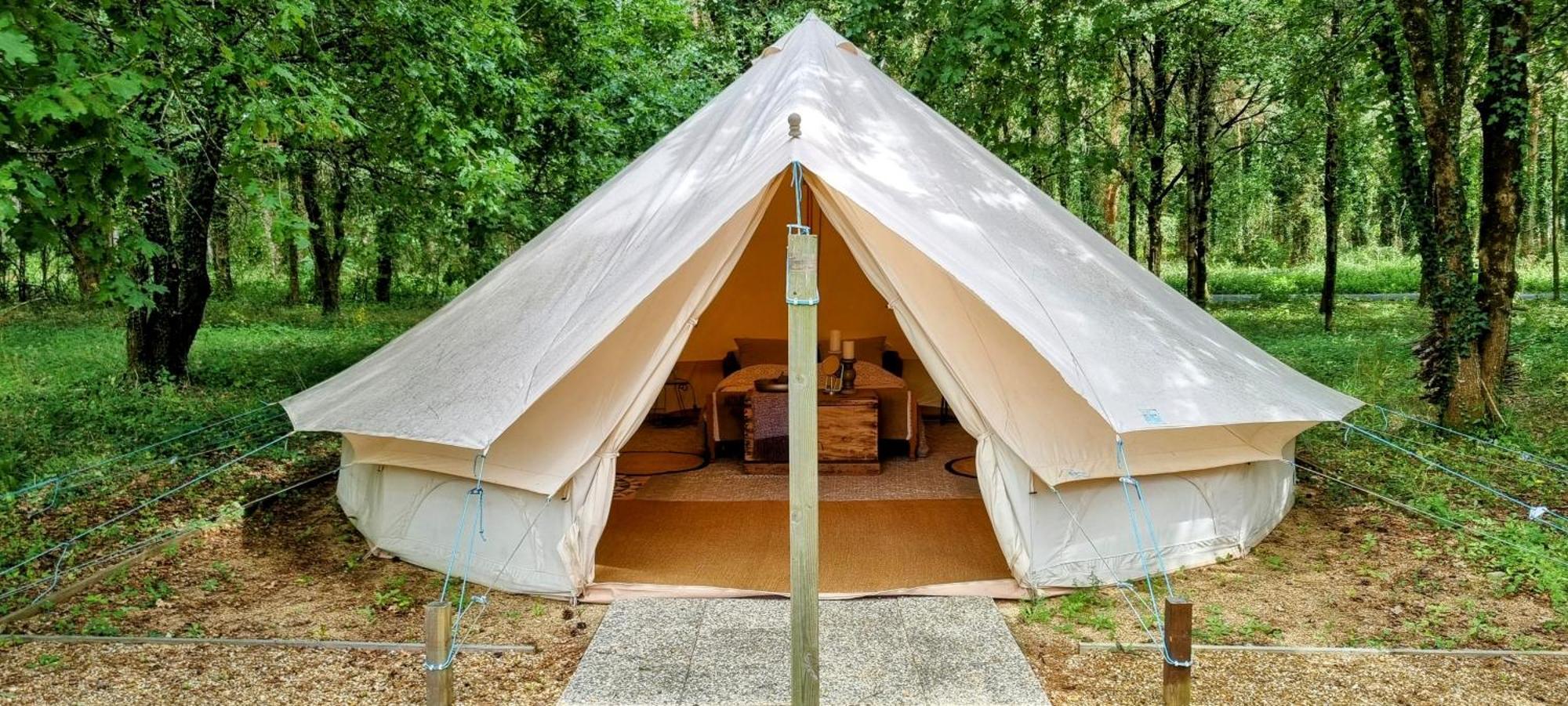 Luxury Bell Tent At Camping La Fortinerie Mouliherne Exterior photo