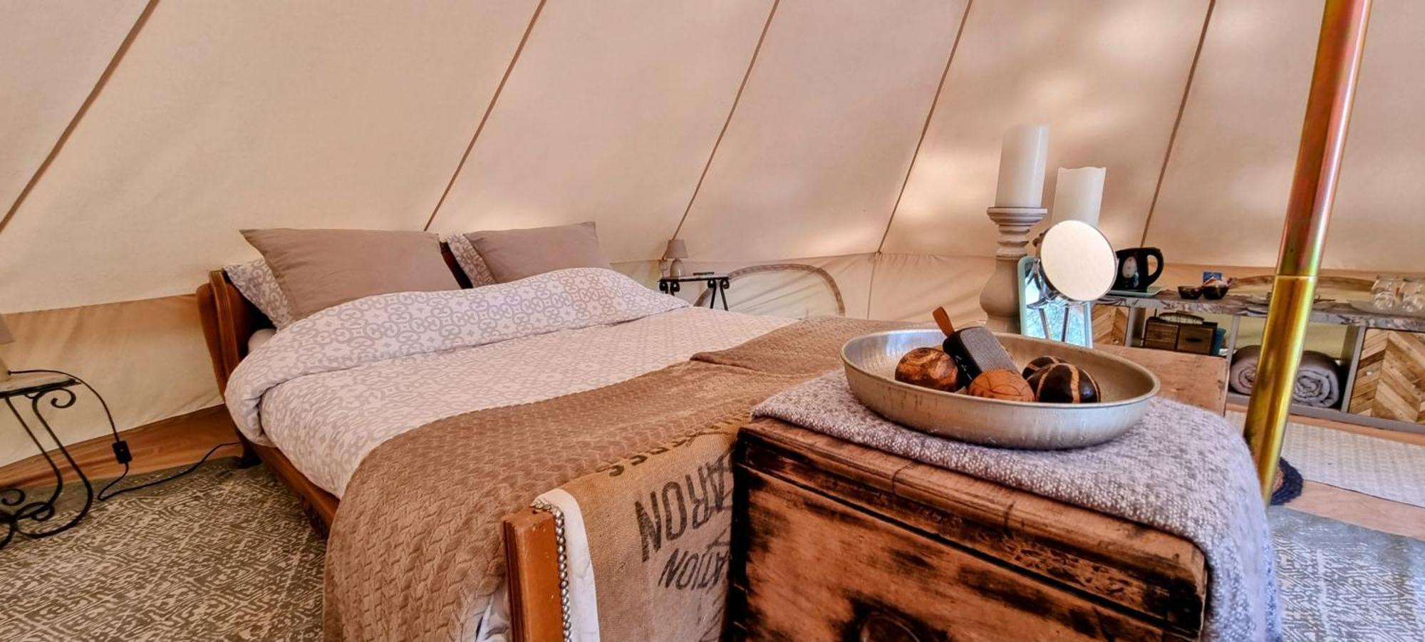Luxury Bell Tent At Camping La Fortinerie Mouliherne Exterior photo